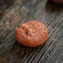 Load image into Gallery viewer, Golden Toad Tea Pet | Chinese Frog Clay Tea Mascot - 1 Pc