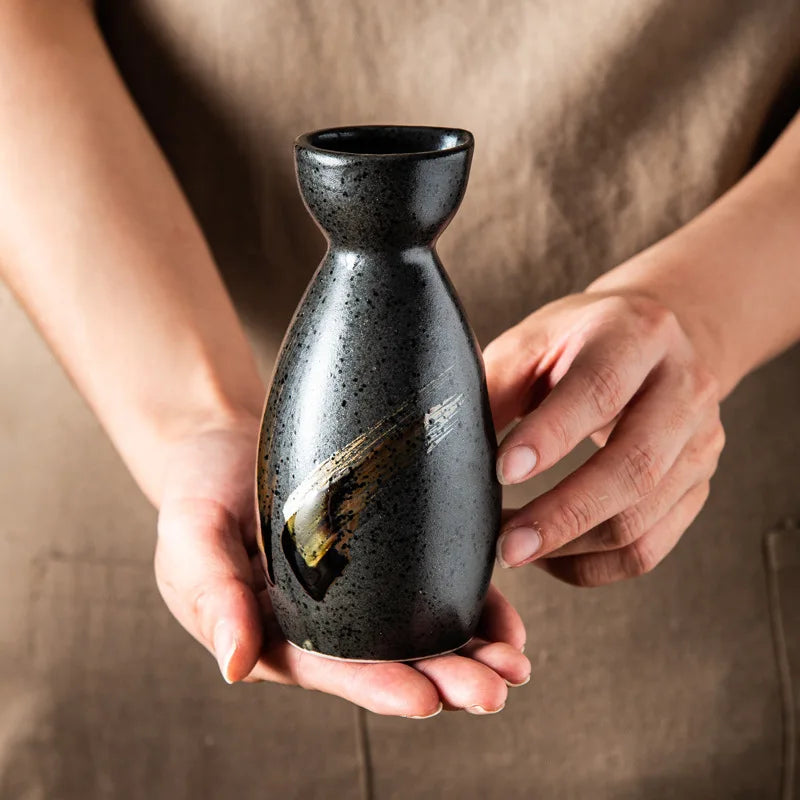 Black Gold Japanese Sake Set | Porcelain Tokkuri Sake Bottle and
