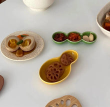 Load image into Gallery viewer, Organic Shapes Soy Sauce Dish | Small Japanese Ceramic Dipping Bowls - 4 Pc Set