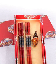 Load image into Gallery viewer, Chopsticks Gift Set - 2 Pairs + Duck Holders (Presentation Box)