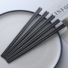 Load image into Gallery viewer, Contemporary Stainless Steel Black Chopstick Set (5 pairs)