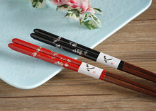 Load image into Gallery viewer, Japanese Style Dragonfly Wooden Chopsticks | Black (1 Pair)