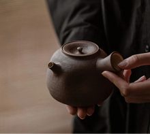 Load image into Gallery viewer, Japanese Clay Teapot with Infuser | Stove-Safe Side Handle, 390-450 ml