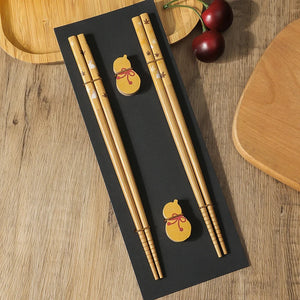 Chinese Wooden Chopsticks with Chopstick Rests | Luxury Gift - 2 Pair Set