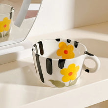 Load image into Gallery viewer, Daisy Flower Painted Cute Coffee Mugs | Ceramic Cups - 1 Pc