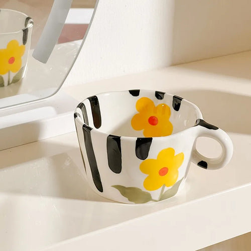 Daisy Flower Painted Cute Coffee Mugs | Ceramic Cups - 1 Pc