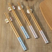 Load image into Gallery viewer, Chinese Wooden Chopsticks with Chopstick Rests | Luxury Gift - 2 Pair Set