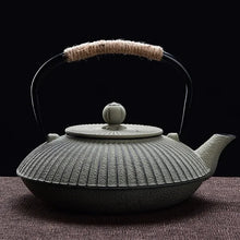 Load image into Gallery viewer, Japanese Cast Iron Teapot (Tetsubin) | 800ml, Minimalist Design