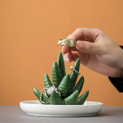 Green Aloe Plant Ring Holder Tray | Ceramic Jewelry Plate - 1 Pc