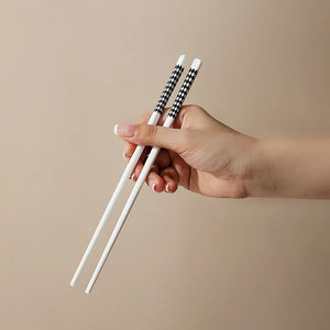 Black and White Pattern Ceramic Chopsticks | Polka Dots Bone Porcelain High Temperature Resistance - 1 Pair