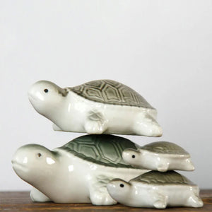 Green Turtle Chopstick Holder | Cute Ceramic Utensil Rest - 1 Pc