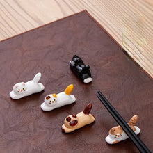 Load image into Gallery viewer, Laying Cat Chopstick Rests | Cute Chinese Ceramic Kitty Chopsticks Holder - 5 Pc Set