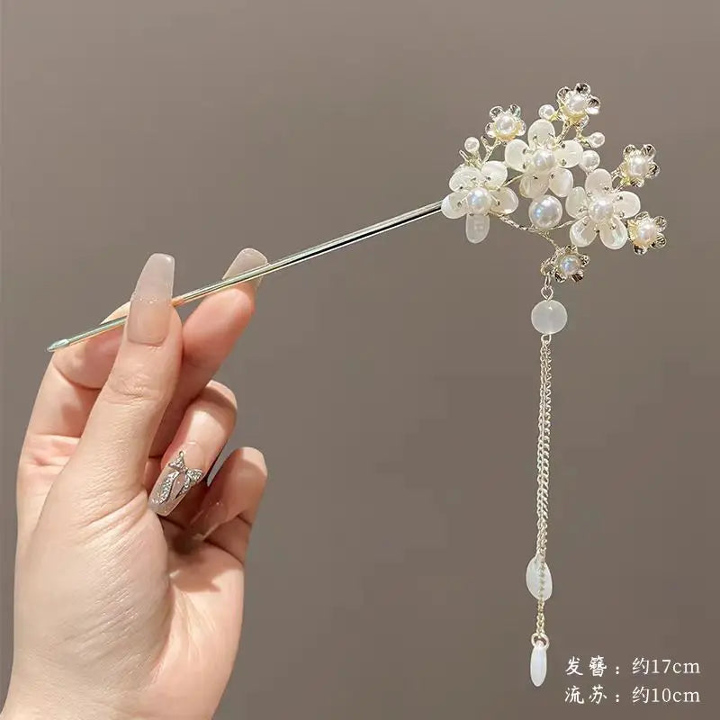 White Flower Trio Cute Hair Sticks | Chinese Silver Wedding Metal Pin - 1 Pc