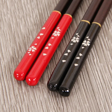 Load image into Gallery viewer, Sakura Floral Style Wooden Chopsticks | Black &amp; Red (1 Pair)