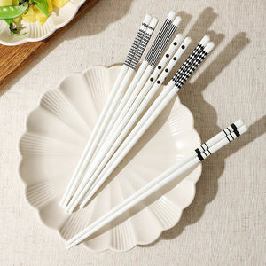 Black and White Pattern Ceramic Chopsticks | Polka Dots Bone Porcelain High Temperature Resistance - 1 Pair