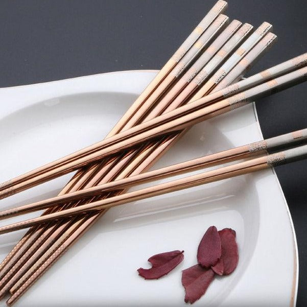 1Pairs Luxury Chinese Chopsticks Stainless Steel Reusable Sushi Sticks Gold  Titanium Chopsticks With Gift Box Metal Food Sticks Color: D-Gold  Green-24cm