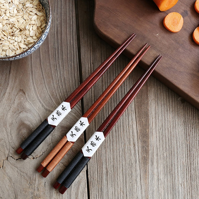 Terra Distribution Premium Japanese Chopsticks Reusable [ Made in Japan ] Traditional Lacquer Art Wooden Chopsticks B (Golden Crane RD(WH4))